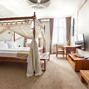 Superb Luxury Suites